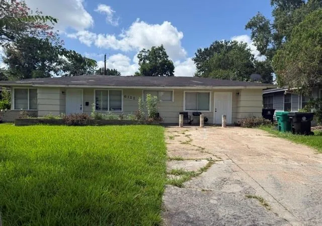 1st image of 6122 Glenhurst Dr, Houston, TX 77033 | MLS# 84911081