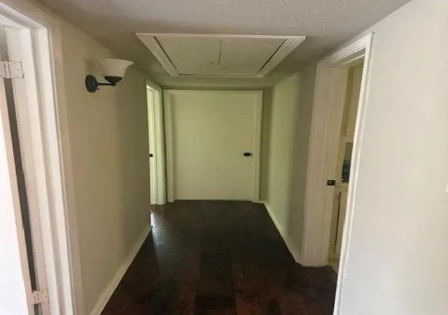 2nd image of 6122 Glenhurst Dr, Houston, TX 77033 | MLS# 84911081