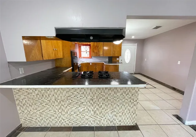 Homes for sale in Houston, TX | 7230 Sims Dr, Houston, TX 77061 | MLS# 82190773