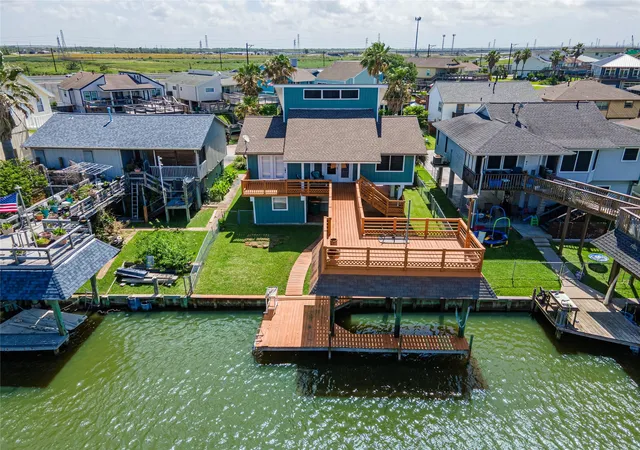 1st image of 3 N Pelican St, La Marque, TX 77568 | MLS# 78382121