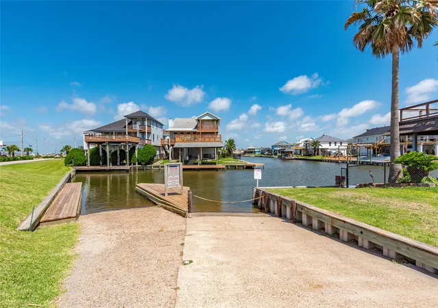 46th image of 3 N Pelican St, La Marque, TX 77568 | MLS# 78382121