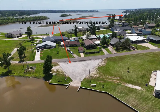 1st image of 646 Yaupon Cove Dr, Onalaska, TX 77360 | MLS# 15752397