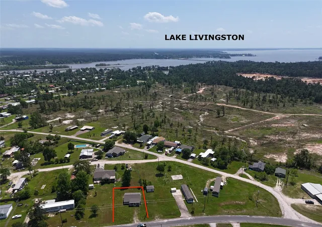 2nd image of 646 Yaupon Cove Dr, Onalaska, TX 77360 | MLS# 15752397