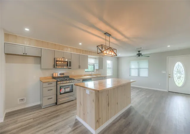5th image of 646 Yaupon Cove Dr, Onalaska, TX 77360 | MLS# 15752397
