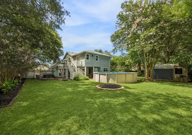 Photo 4 of Single family home for sale at 1003 Eagle Lake Rd, Sealy, TX 77474 | MLS# 92700731 | Listing updated on 2026-08-12