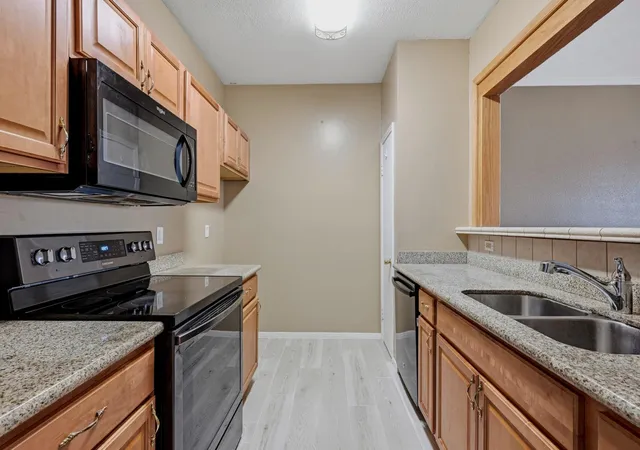 3rd image of 9800 Pagewood Ln #3403, Houston, TX 77042 | MLS# 23975432