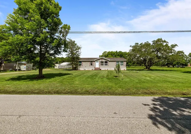 Photo 2 of Single family home for sale at 468 County Rd 545, Alvin, TX 77511 | MLS# 9728736 | Listing updated on 2026-08-31