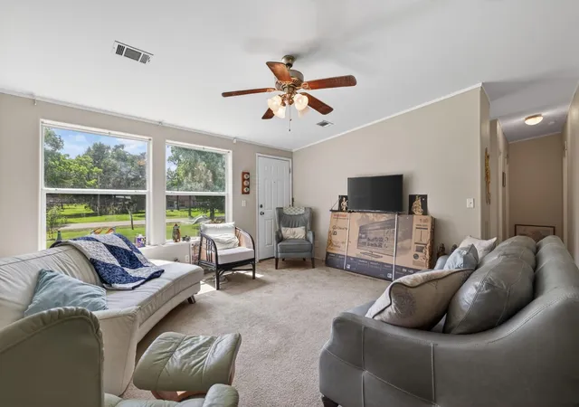 Photo 4 of Single family home for sale at 468 County Rd 545, Alvin, TX 77511 | MLS# 9728736 | Listing updated on 2026-08-31