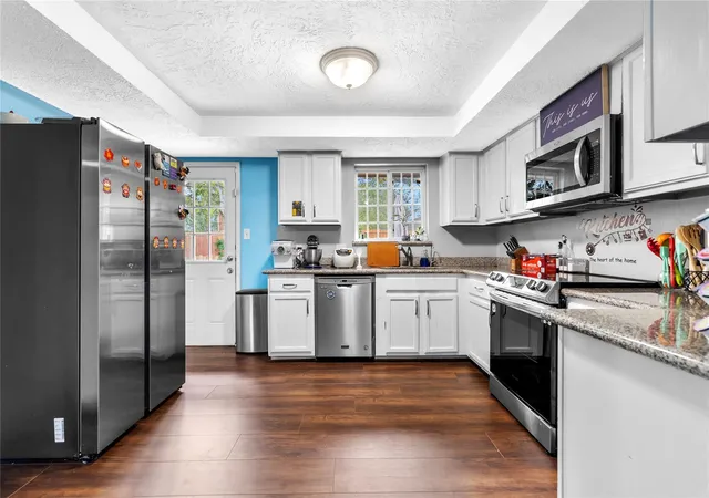14th image of 10530 Towne Square Rd, Sugar Land, TX 77498 | MLS# 66175003