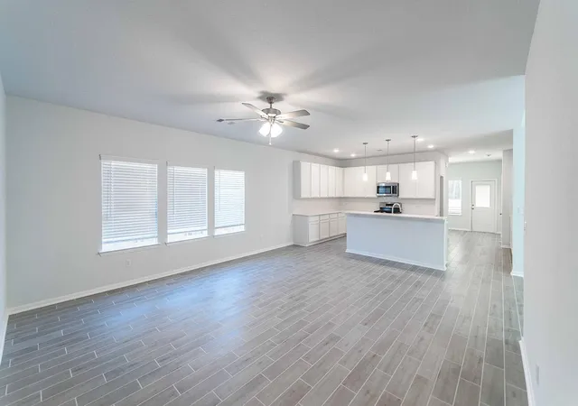 Photo 2 of Single family home for sale at 14453 High Hl Dr, Conroe, TX 77303 | MLS# 91352582 | Listing updated on 2026-08-14
