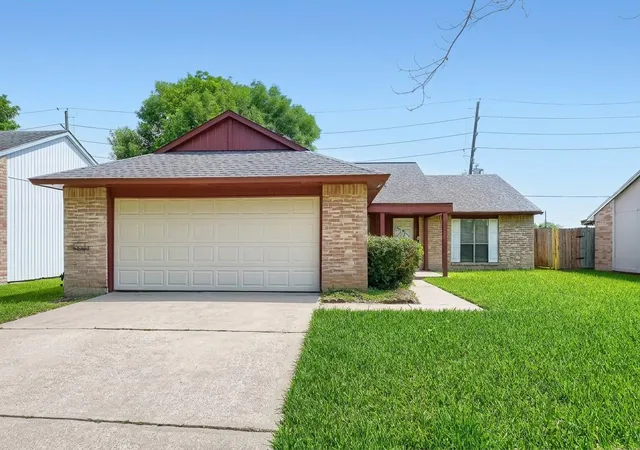 1st image of 6923 Jeb Stuart Dr, Richmond, TX 77469 | MLS# 94752871