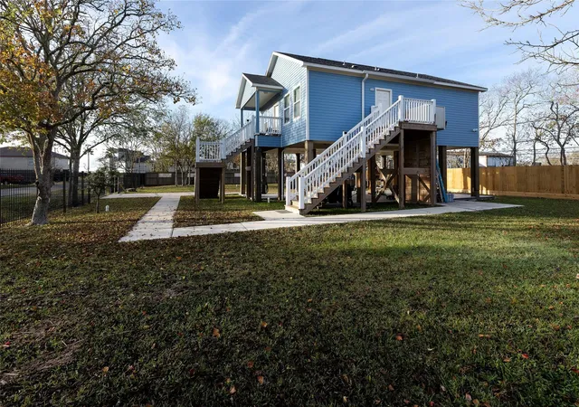 4th image of 1126 3 Ks, San Leon, TX 77539 | MLS# 26235987