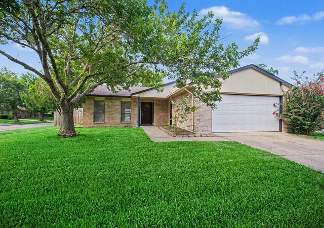 Photo 1 of Single family home for sale at 6713 Tara Dr, Richmond, TX 77469 | MLS# 55150114 | Listing updated on 2026-09-21