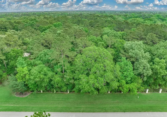 Photo 3 of Land for sale at 00 Lake Cmns Way, Huffman, TX 77336 | MLS# 69560209 | Listing updated on 2026-04-22