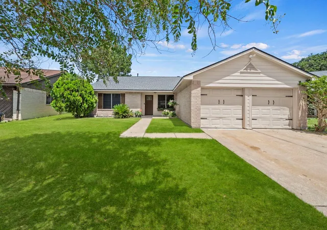 2nd image of 20010 Crazy Horse Circle Dr, Katy, TX 77449 | MLS# 54234482