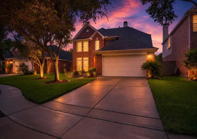 Photo 1 of Single family home for sale at 5724 Shady Holw Ct, Rosharon, TX 77583 | MLS# 92658752 | Listing updated on 2026-08-30