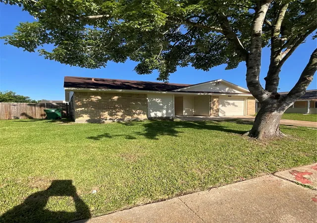 Homes for sale in Houston, TX | 16151 Coyridge Ln, Houston, TX 77053 | MLS# 21361759