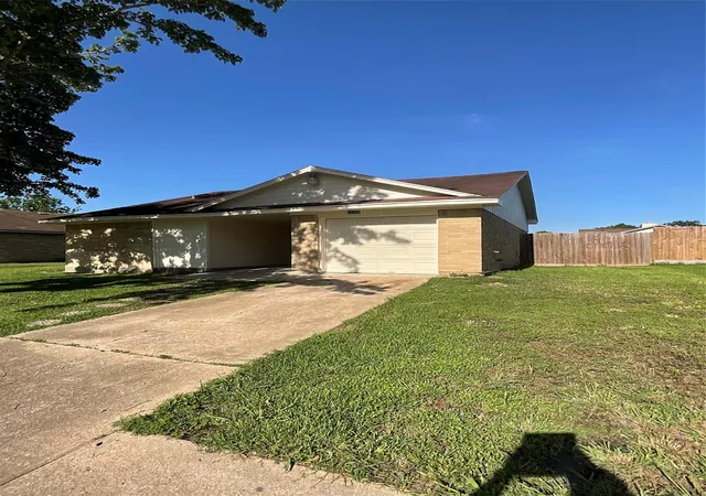 Homes for sale in Houston, TX | 16151 Coyridge Ln, Houston, TX 77053 | MLS# 21361759