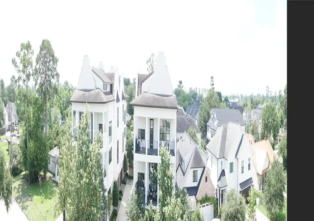 4th image of 1602 Janak Garden Lane, Houston, TX 77055 | MLS# 32158773