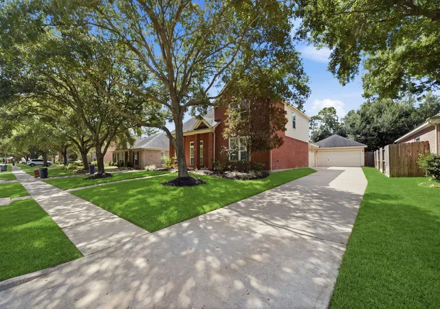 Photo 2 of Single family home for sale at 15231 Duncan Grv Dr, Cypress, TX 77429 | MLS# 41336231 | Listing updated on 2026-09-05