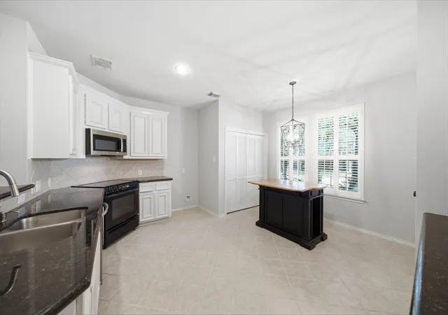 Photo 4 of Single family home for sale at 15231 Duncan Grv Dr, Cypress, TX 77429 | MLS# 41336231 | Listing updated on 2026-09-05