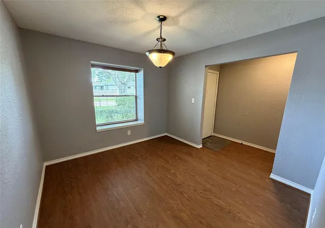 5th image of 14 Sarita Rd, Angleton, TX 77515 | MLS# 86117406