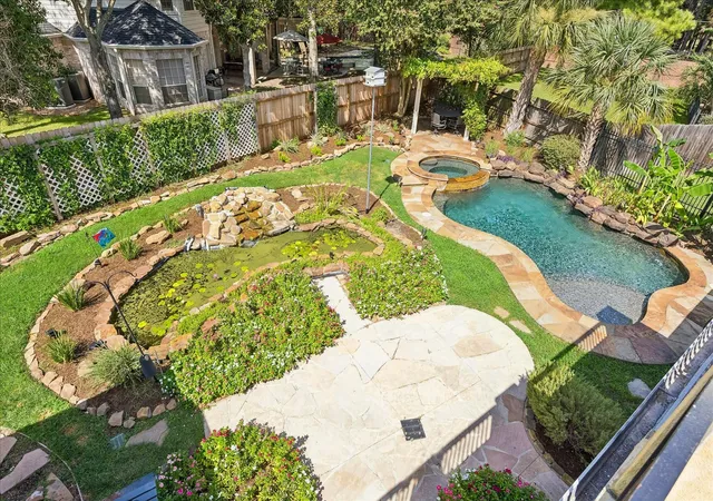 5th image of 13606 Starlight Harbour Ct, Houston, TX 77077 | MLS# 67600974
