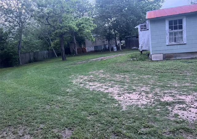Homes for sale in Gonzales, TX | 1121 N College St, Gonzales, TX 78629 | MLS# 97533789