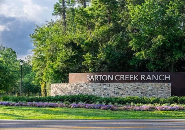 Photo 2 of Single family home for sale at 3224 Bushby Hawthorn Dr, Conroe, TX 77301 | MLS# 91950883 | Listing updated on 2026-06-26