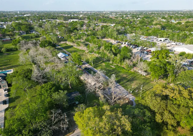 3rd image of 701 Crenshaw Rd, Houston, TX 77504 | MLS# 67792697
