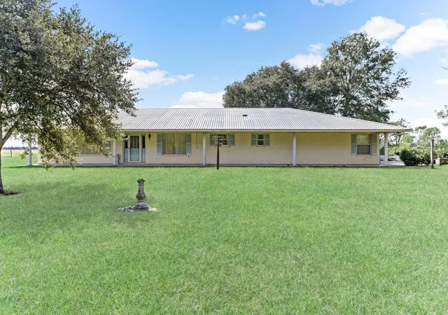 31st image of 3030 Moore Rd, Beaumont, TX 77713 | MLS# 9785305