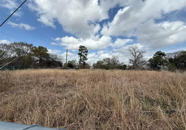 Photo 2 of Land for sale at 8935 Jutland Rd, Houston, TX 77033 | MLS# 56504058 | Listing updated on 2026-08-24