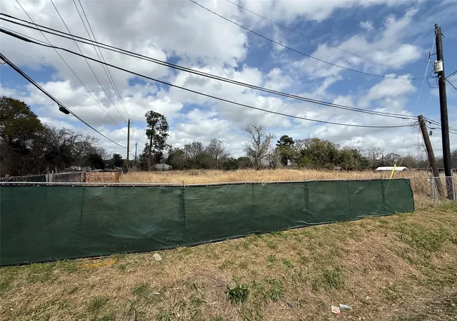 Photo 3 of Land for sale at 8935 Jutland Rd, Houston, TX 77033 | MLS# 56504058 | Listing updated on 2026-08-24