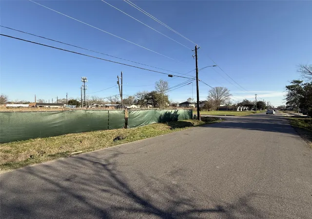 Photo 4 of Land for sale at 8935 Jutland Rd, Houston, TX 77033 | MLS# 56504058 | Listing updated on 2026-08-24