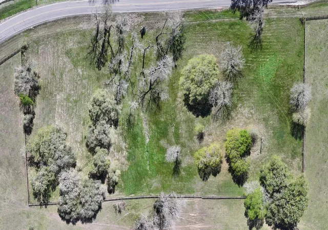 18th image of 1800 Fm 390 W, Brenham, TX 77833 | MLS# 35151983