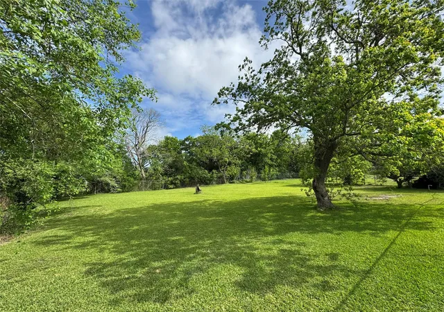 Homes for sale in Baytown, TX | 206 Avenue L, Baytown, TX 77520 | MLS# 58512305