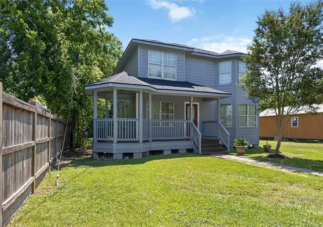 2nd image of 7436 Harlem St, Baytown, TX 77521 | MLS# 38223647