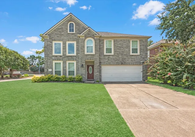 Photo 2 of Single family home for sale at 14003 Stardust Ln, Houston, TX 77041 | MLS# 48514982 | Listing updated on 2026-09-17