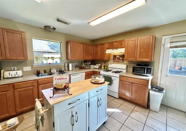 5th image of 5107 Bright Oak Ct, Spring, TX 77373 | MLS# 69241990