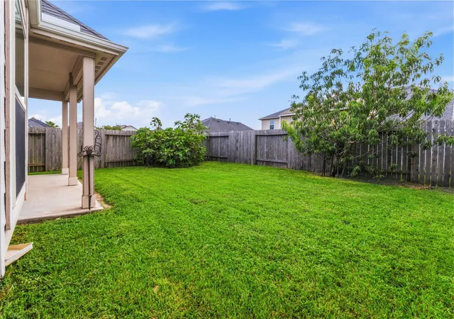 Homes for sale in Bacliff, TX | 5218 Gulf Stream Ln, Bacliff, TX 77518 | MLS# 89753930