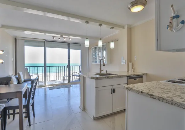 Listing Photo 4 - Condo for sale in building located at 11949 Termini San Luis Pass Rd, Galveston, TX 77554 - Unit #304