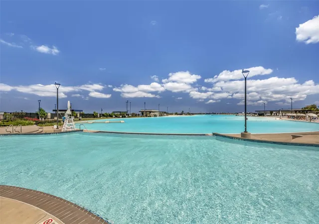33rd image of 13717 Gaff Rig Dr, Santa Fe, TX 77510 | MLS# 95708643