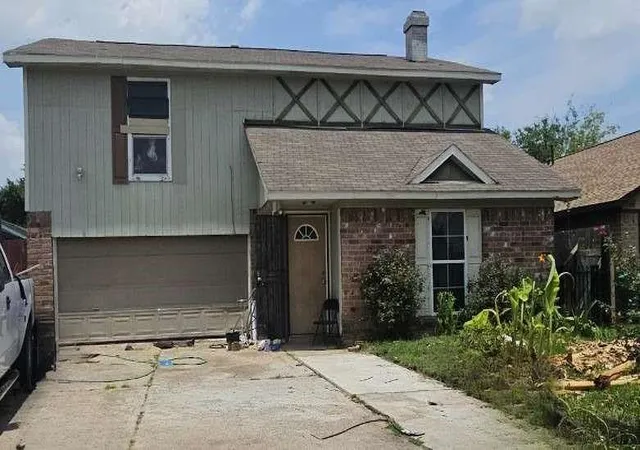 Photo 3 of Single family home for sale at 615 Corvette Ln, Houston, TX 77060 | MLS# 16073012 | Listing updated on 2026-06-08