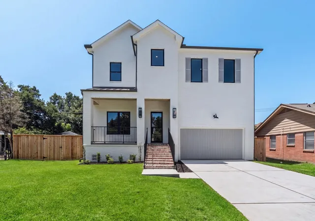 Photo 1 of Sale Pending at 4009 Newshire Dr, Houston, TX 77025 | MLS# 29909352 | Listing updated on 2026-09-13
