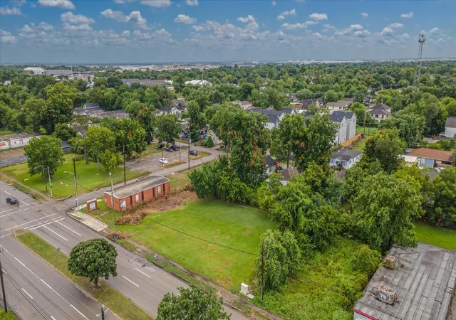Photo 3 of Land for sale at 2016 Lockwood Dr, Houston, TX 77020 | MLS# 68159908 | Listing updated on 2026-08-03