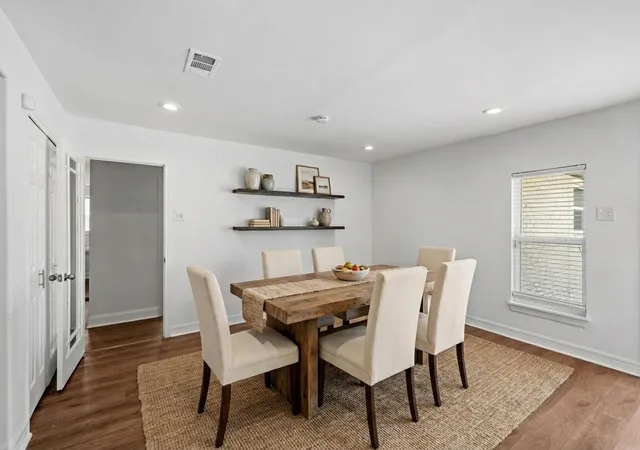 4th image of 10151 Brinwood Dr, Houston, TX 77043 | MLS# 86692402