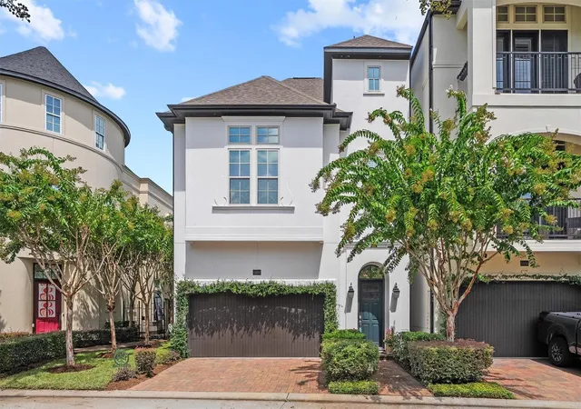 Photo 2 of Single family home for sale at 1660 Wrenwood Lakes, Houston, TX 77043 | MLS# 10313511 | Listing updated on 2026-09-12