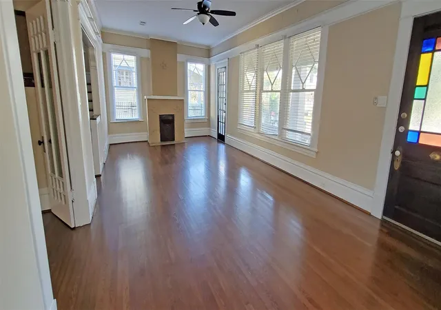2nd image of 808 W Main St, Houston, TX 77006 | MLS# 19978602