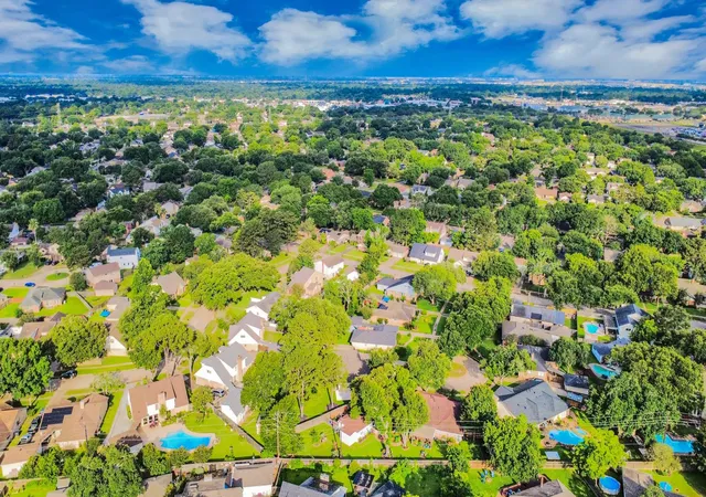Photo 3 of Sale Pending at 20907 Park Brush Ct, Katy, TX 77450 | MLS# 18714483 | Listing updated on 2026-09-02