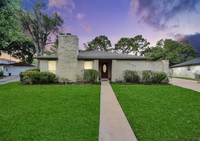 Photo 4 of Sale Pending at 20907 Park Brush Ct, Katy, TX 77450 | MLS# 18714483 | Listing updated on 2026-09-02
